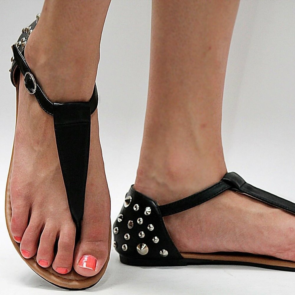 New Black Silver Studded Thong Flat Sandals - Picture 3 of 3